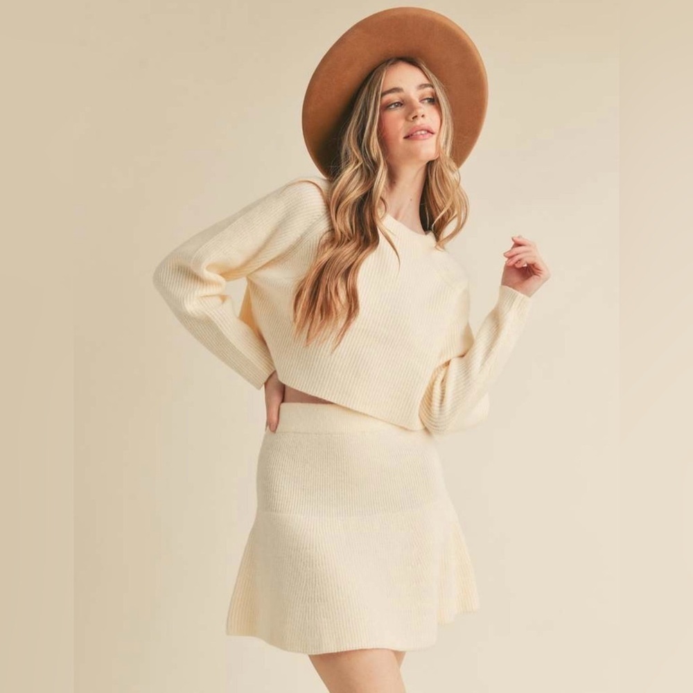Zara Chunky Knit Wool Blend Flutter Mini Pull-On Skirt-Cream | Size M